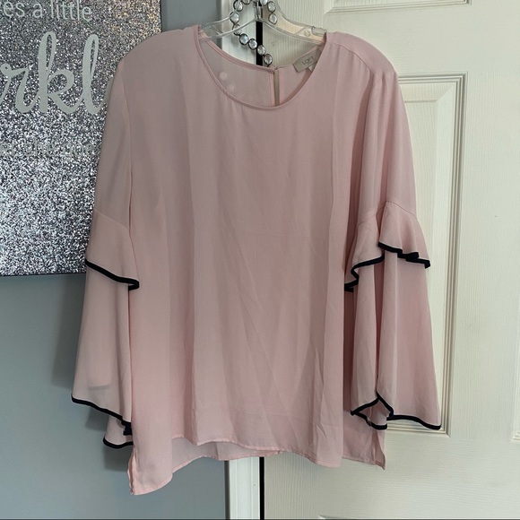 LOFT Ruffle Top - Picture 2 of 4